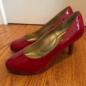 Kelly&Katie Red Heels